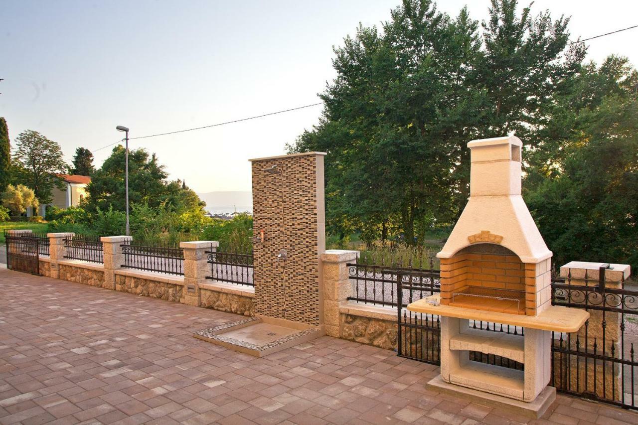 Apartments Maslina II Njivice Bagian luar foto