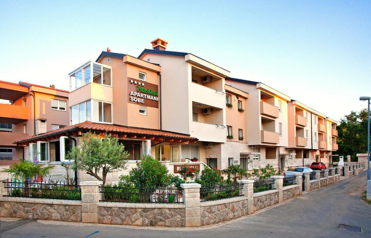 Apartments Maslina II Njivice Bagian luar foto
