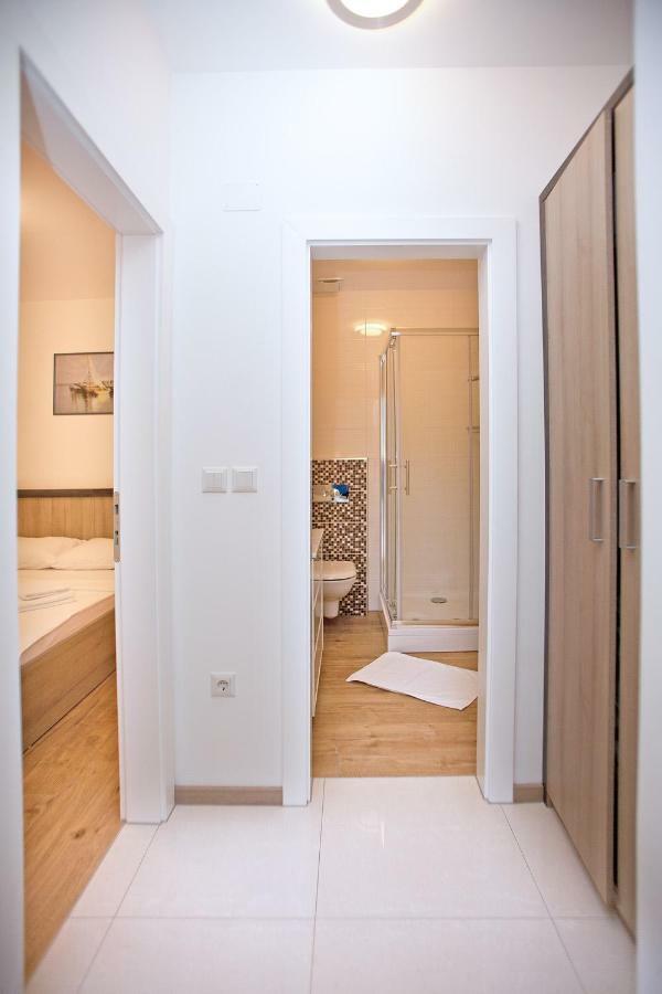 Apartments Maslina II Njivice Bagian luar foto